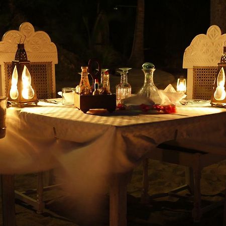 Msambweni Beach House Villa Bagian luar foto