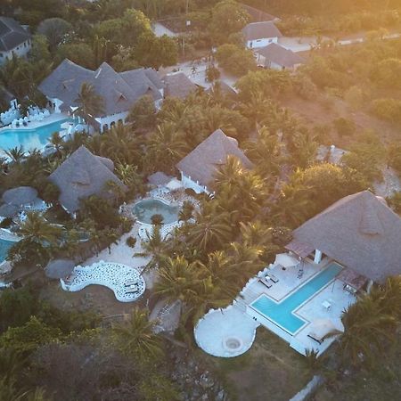Msambweni Beach House Villa Bagian luar foto