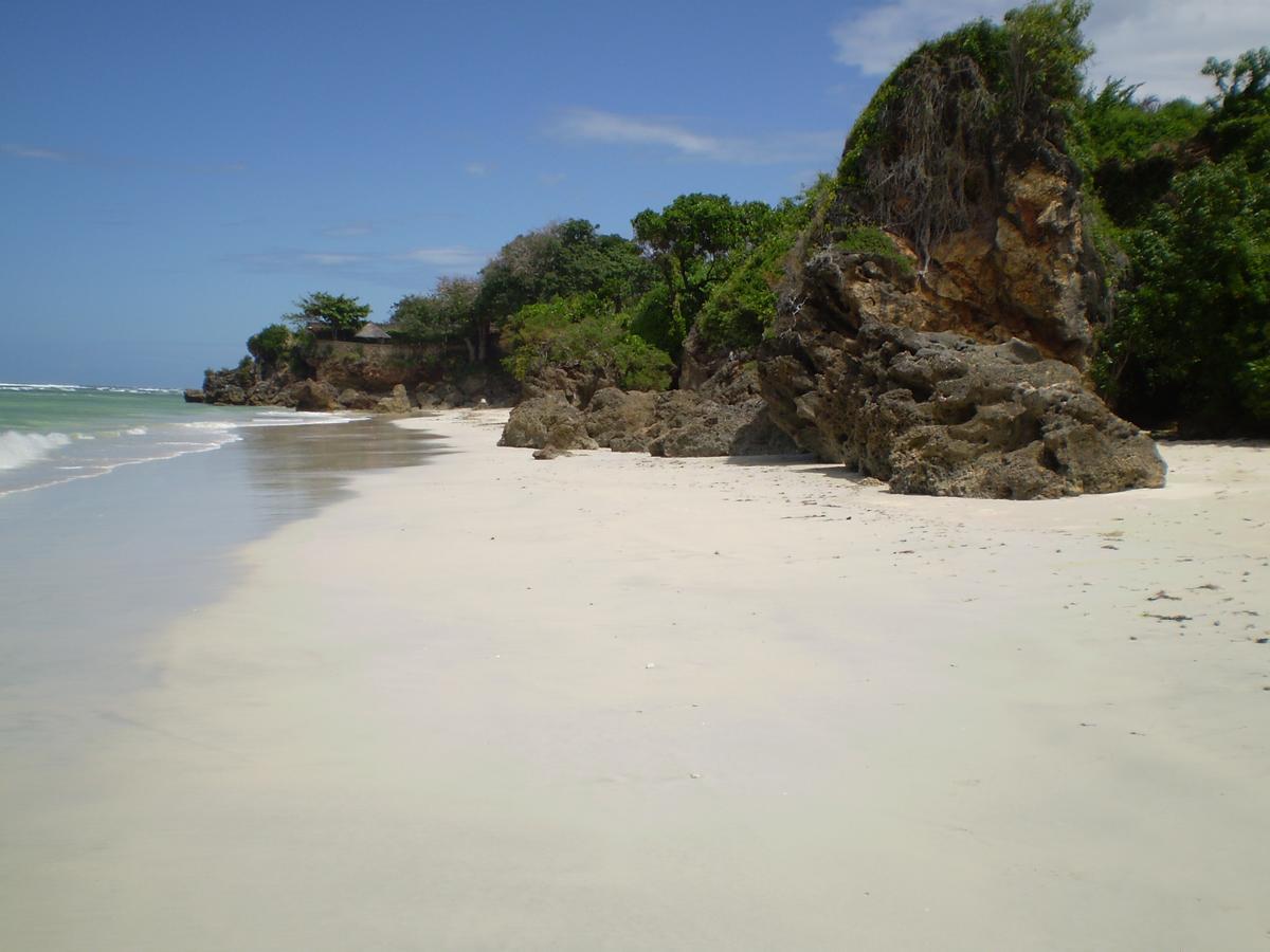 Msambweni Beach House Villa Bagian luar foto