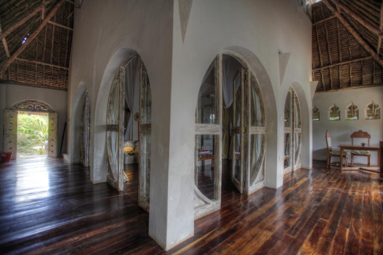 Msambweni Beach House Villa Bagian luar foto