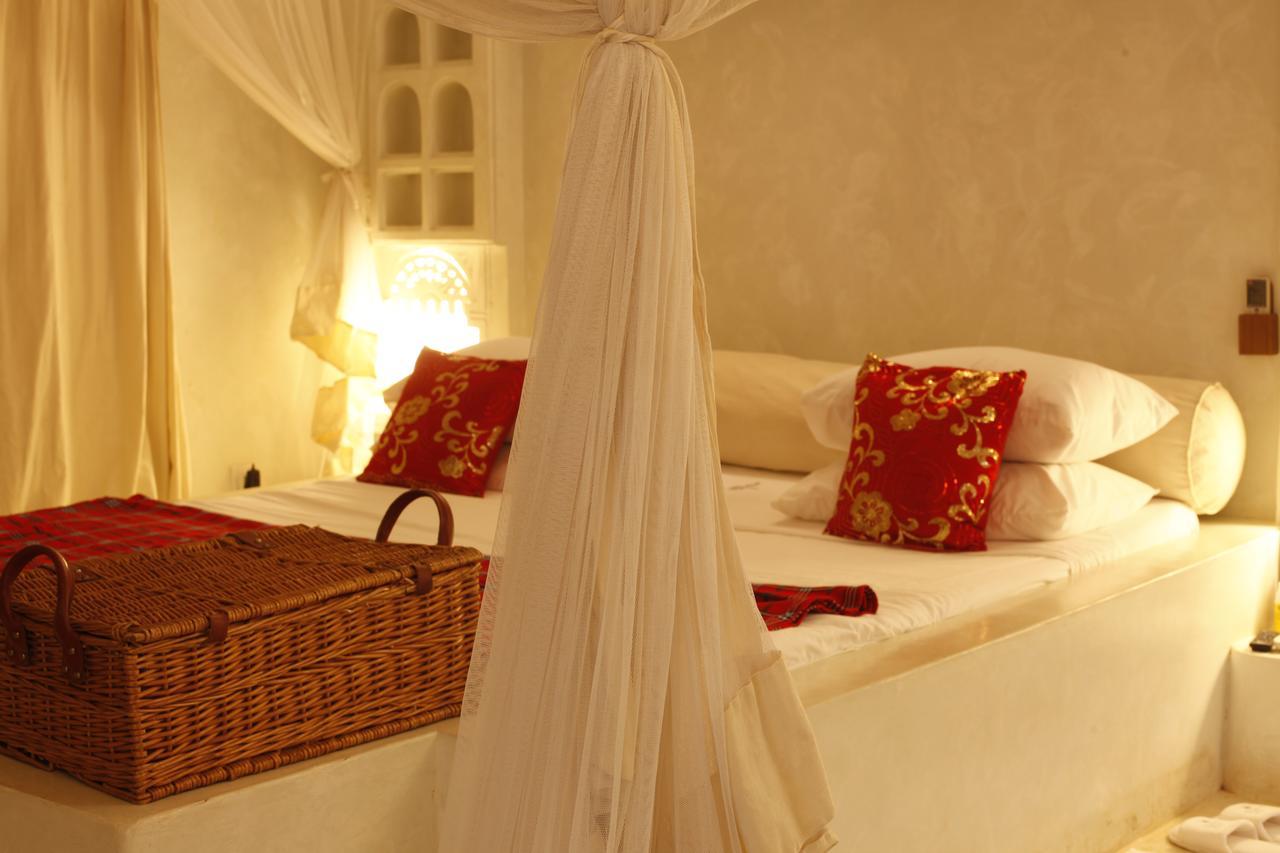 Msambweni Beach House Villa Bagian luar foto
