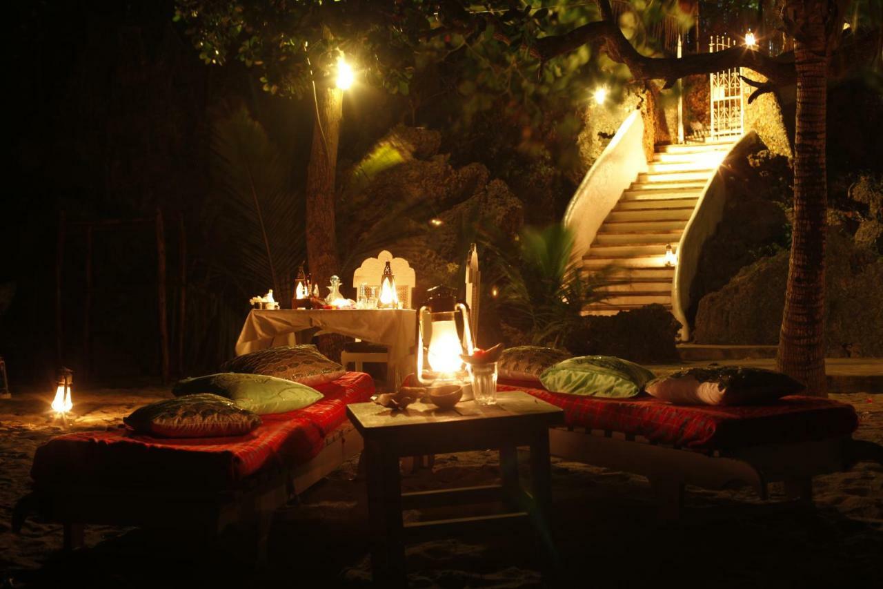 Msambweni Beach House Villa Bagian luar foto
