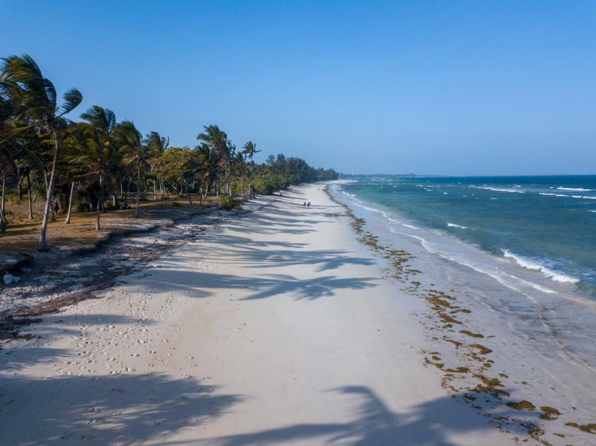 Msambweni Beach House Villa Bagian luar foto